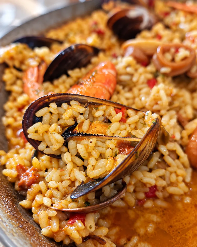 Paella amb moluscs del Centre Cívic de Clariana